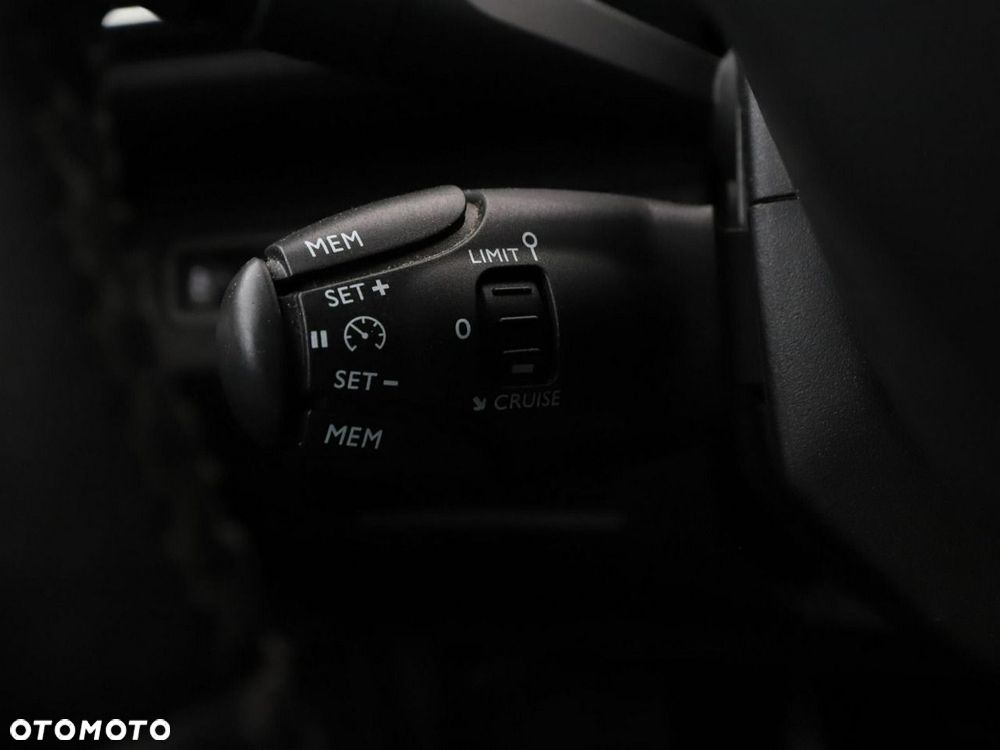 Peugeot 5008 PureTech 130 Stop & Start Active Business-Paket - 35