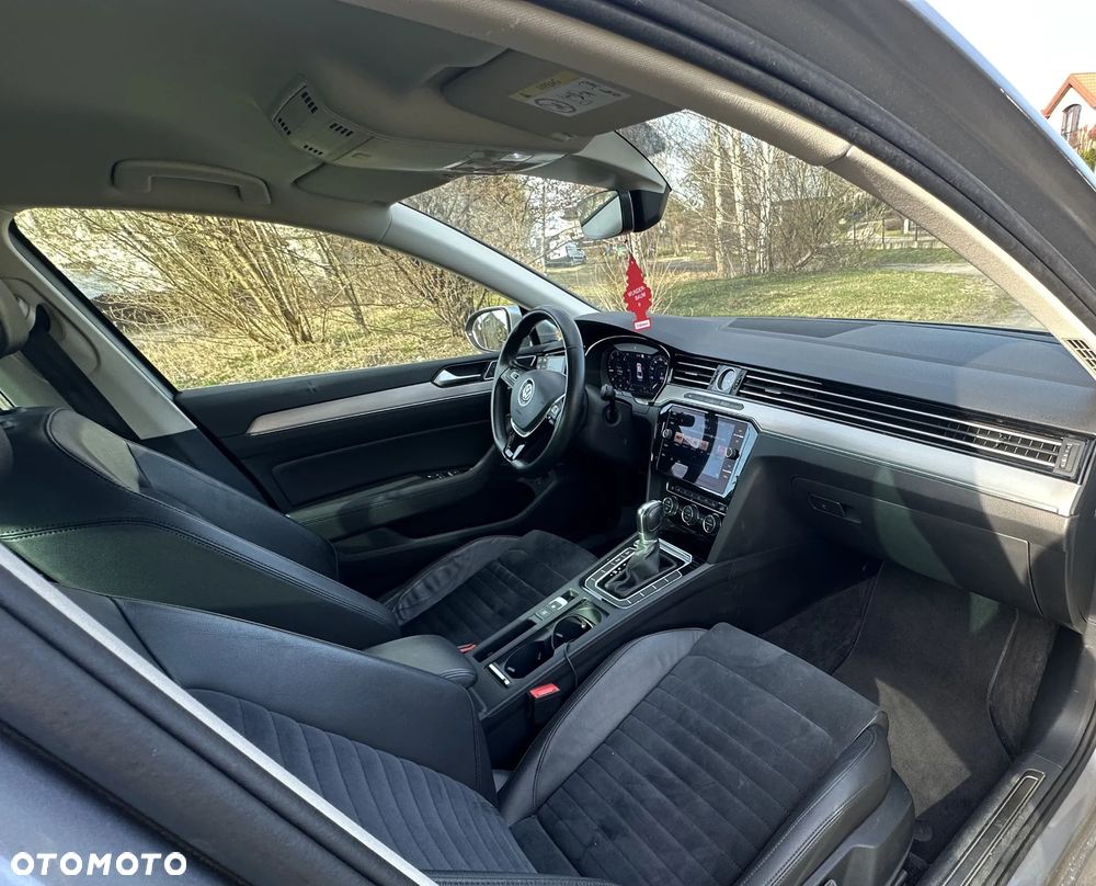 Volkswagen Passat 2.0 TDI BMT Highline DSG7 - 9