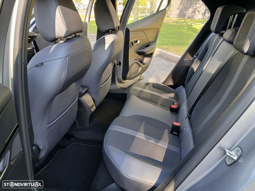 Peugeot 2008 PureTech 130 GPF Stop&Start Allure - 14