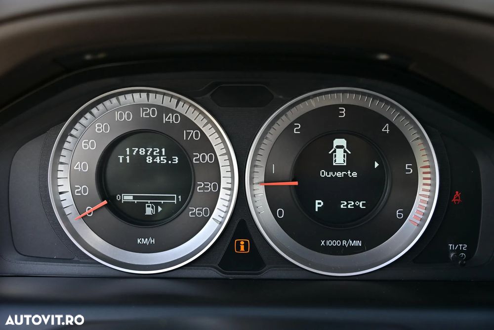 Volvo XC 60 D5 AWD Aut. Summum - 21