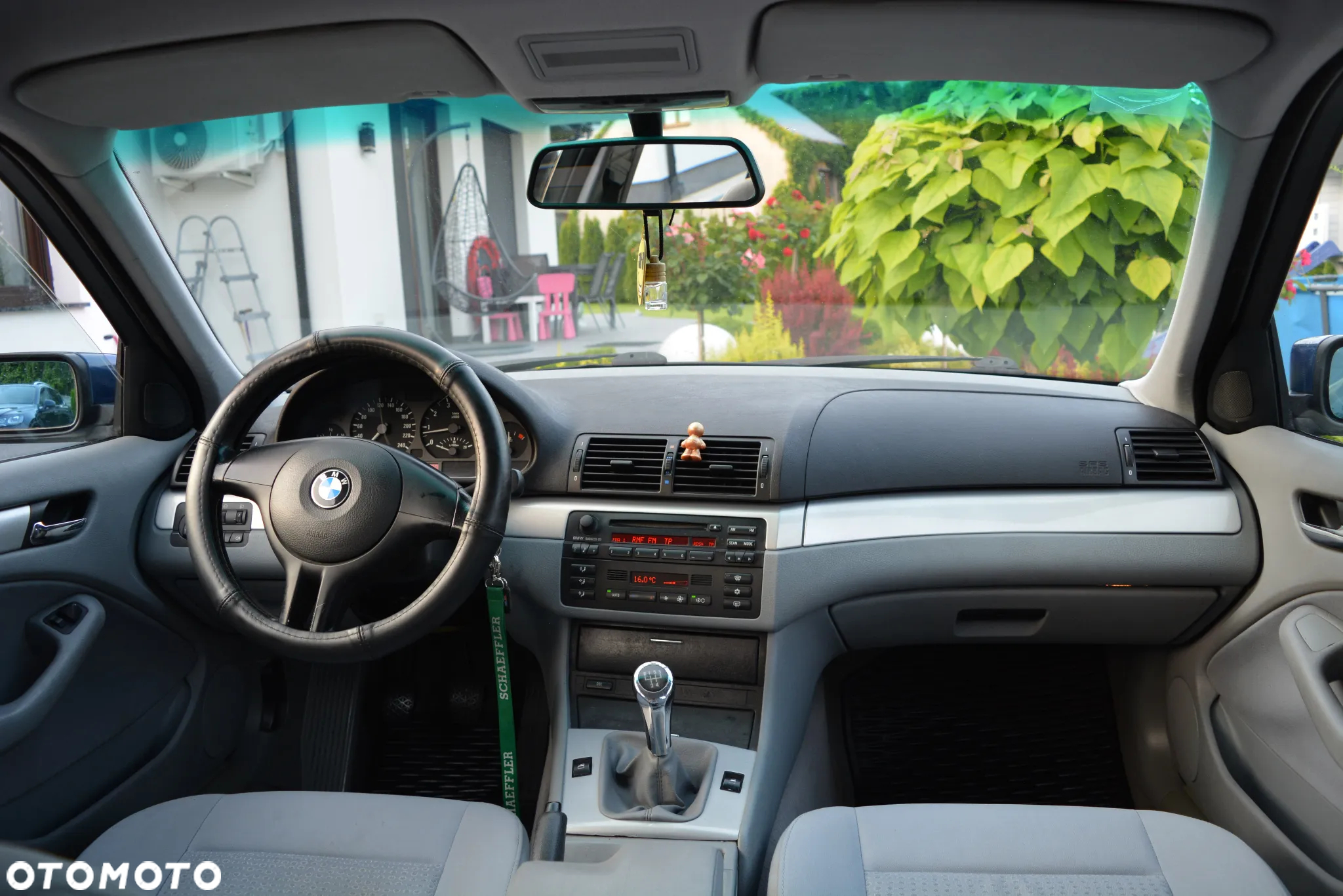 BMW Seria 3 318i Edition Exclusive - 17