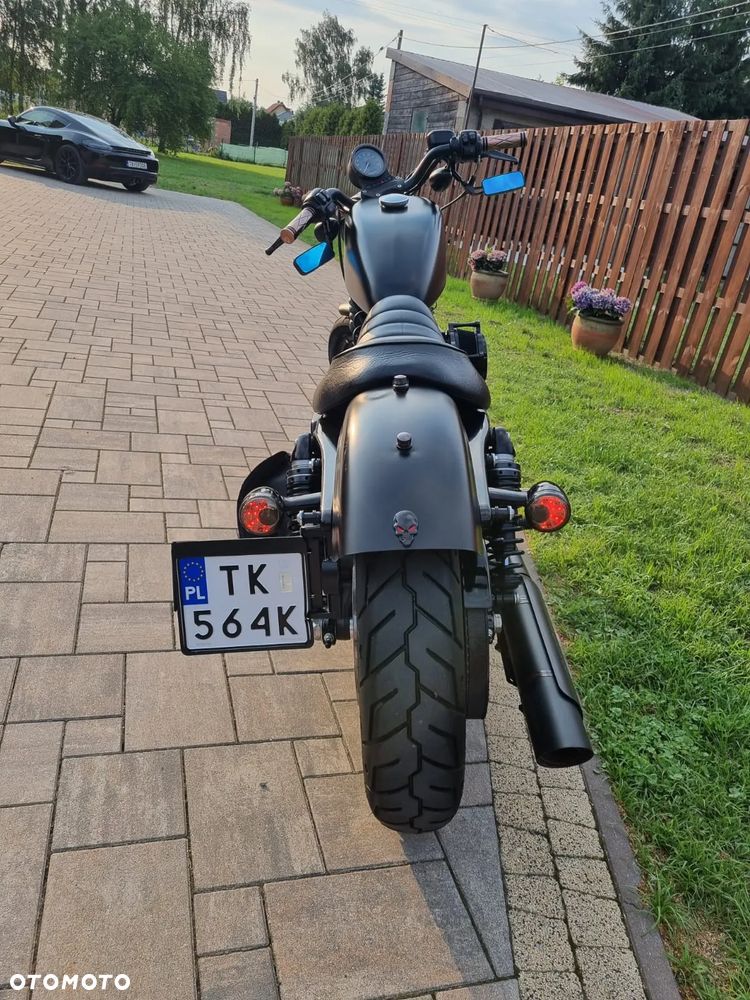 Harley-Davidson Sportster Iron 883 - 3