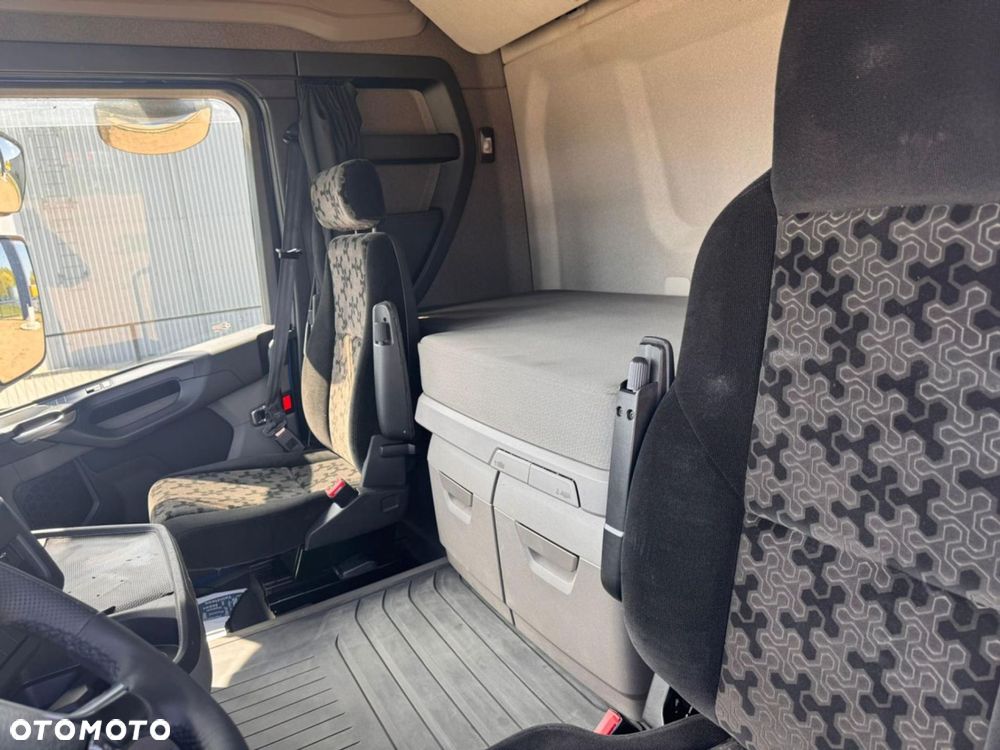 Scania R 450 A4x2LA - 11