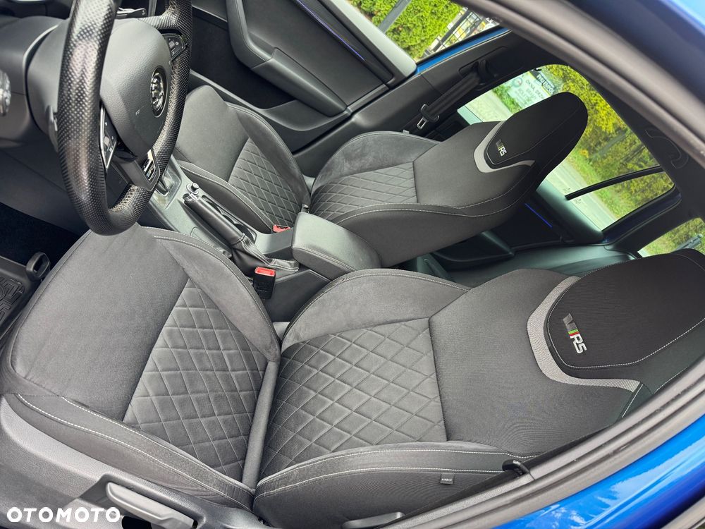 Skoda Octavia 2.0 TDI DSG RS - 19