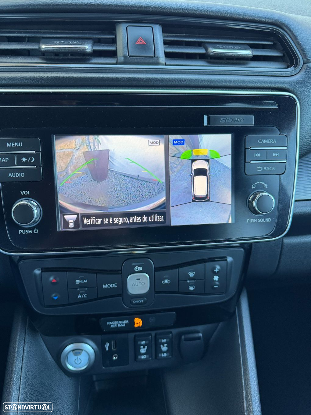 Nissan Leaf Tekna Two Tone+ProPilot Park - 29