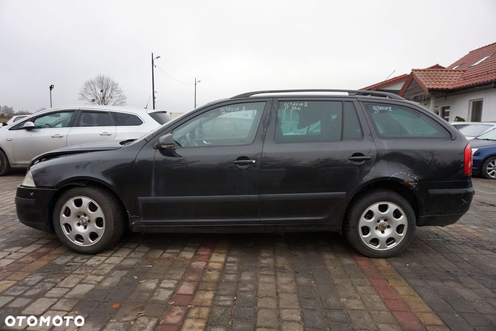 SKODA OCTAVIA II LIFT KOMBI 2008 9910 2.0 TDI BMM 140KM KNS CZARNY na części - 2