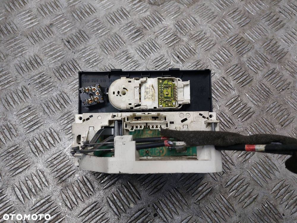 PANEL NAWIEWU KLIMATYZACJI VOLKSWAGEN TRANSPORTER T4 LIFT 7D1820045F - 2