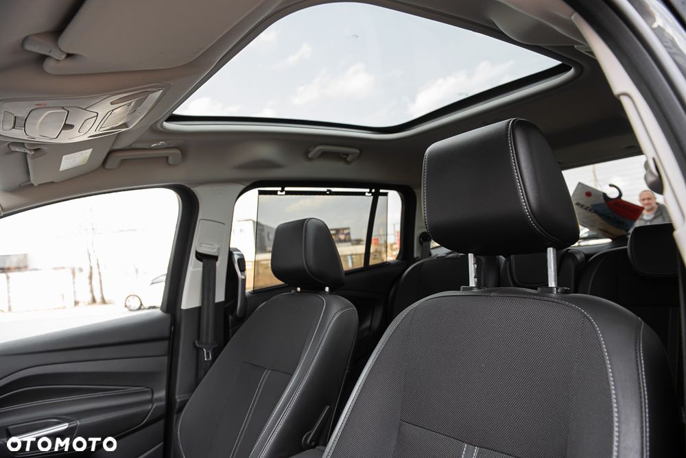 Ford Grand C-MAX - 29