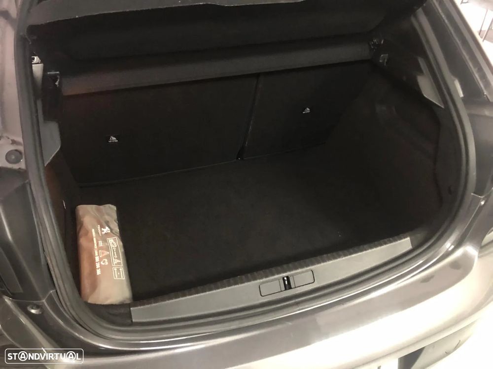 Peugeot 208 1.2 PureTech Active Pack - 7