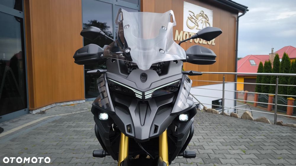 VOGE 525DSX - 18