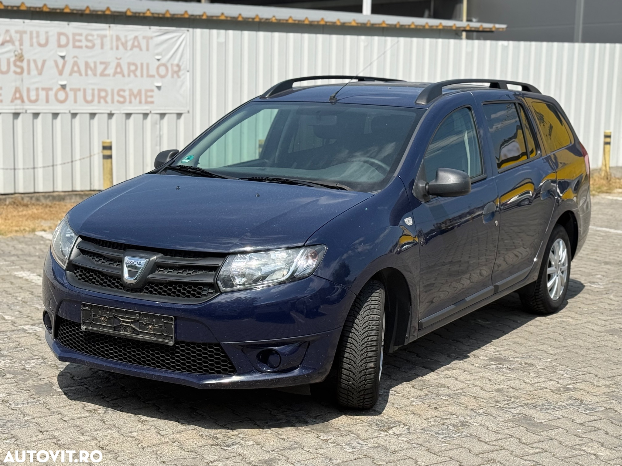 Dacia Logan MCV 1.2 16V 75 Essentiel - 2