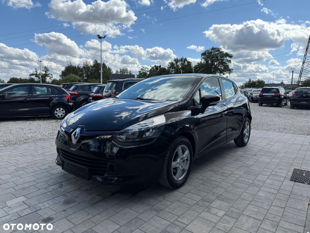 Renault Clio 1.2 16V 75 Collection - 12