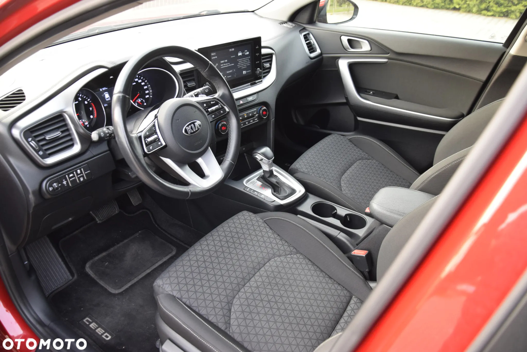 Kia Ceed 1.4 T-GDI L Business Line DCT - 10