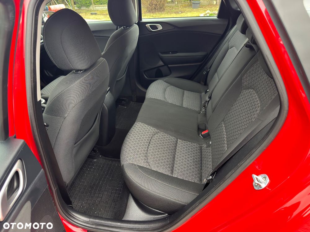 Kia Ceed - 20