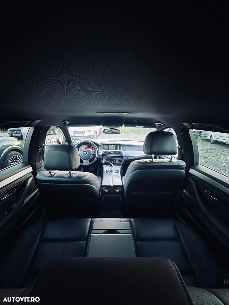 BMW Seria 5 520d xDrive Touring Aut. Luxury Line - 12