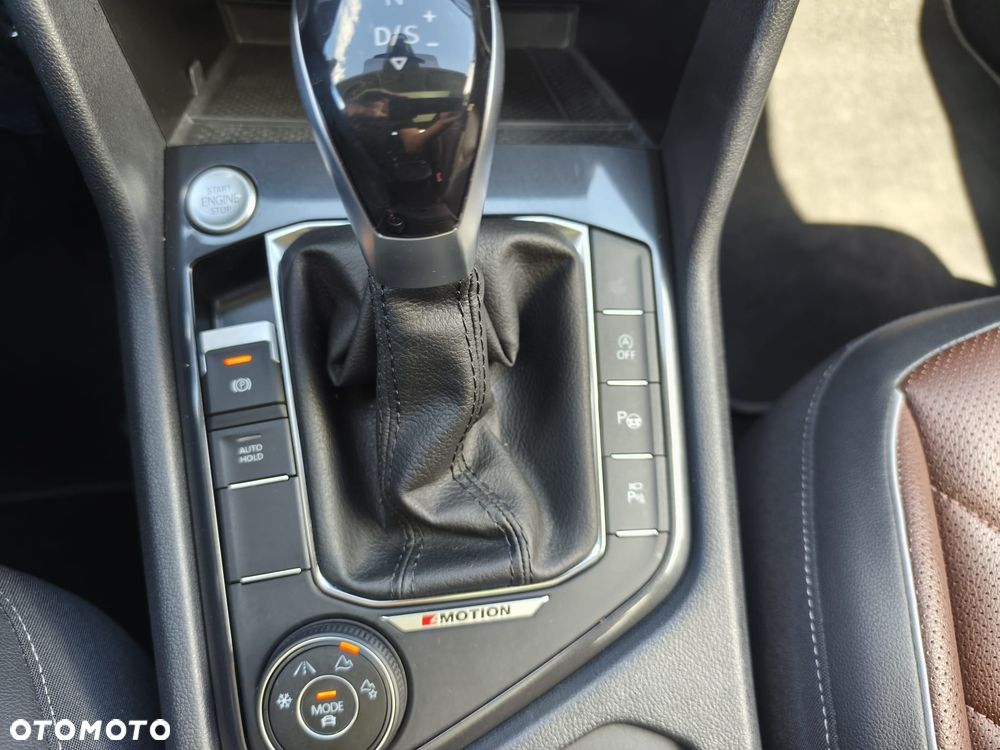 Volkswagen Tiguan Allspace 2.0 TDI SCR 4Motion DSG Elegance - 24