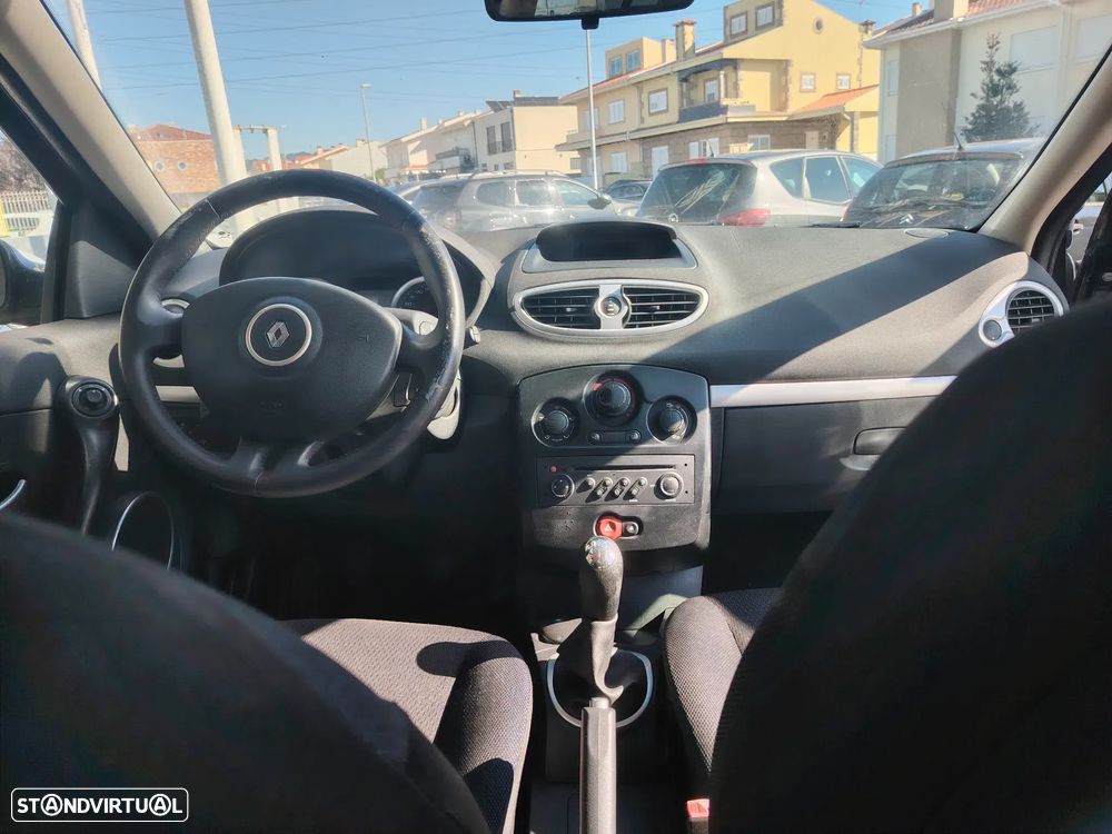 Renault Clio 1.2 16V Dynamique - 3