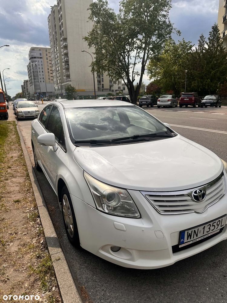 Toyota Avensis 1.8 Luna - 2