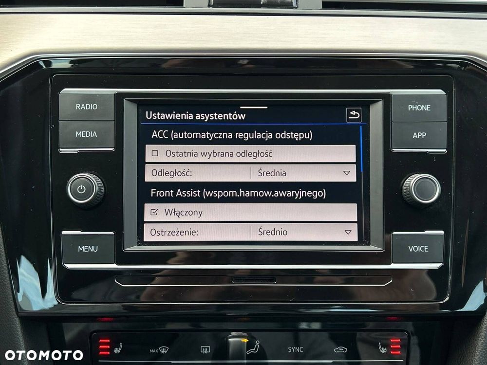 Volkswagen Passat 1.5 TSI EVO Elegance DSG - 30