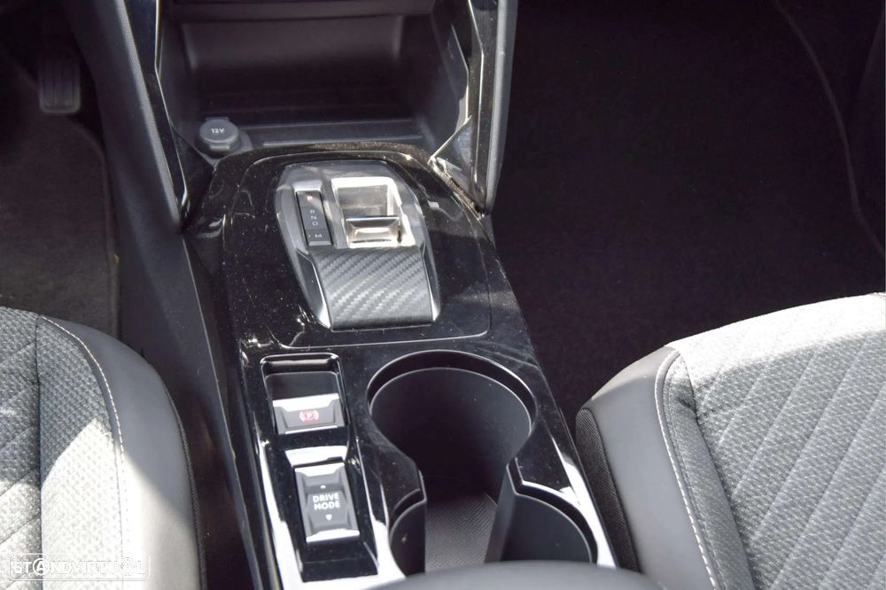 Peugeot 2008 1.2 Hybrid Allure e-DCS6 - 12