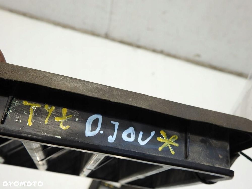 KRATKA WENTYLACYJNA TYŁ DODGE JOURNEY I 05058643AA - 3