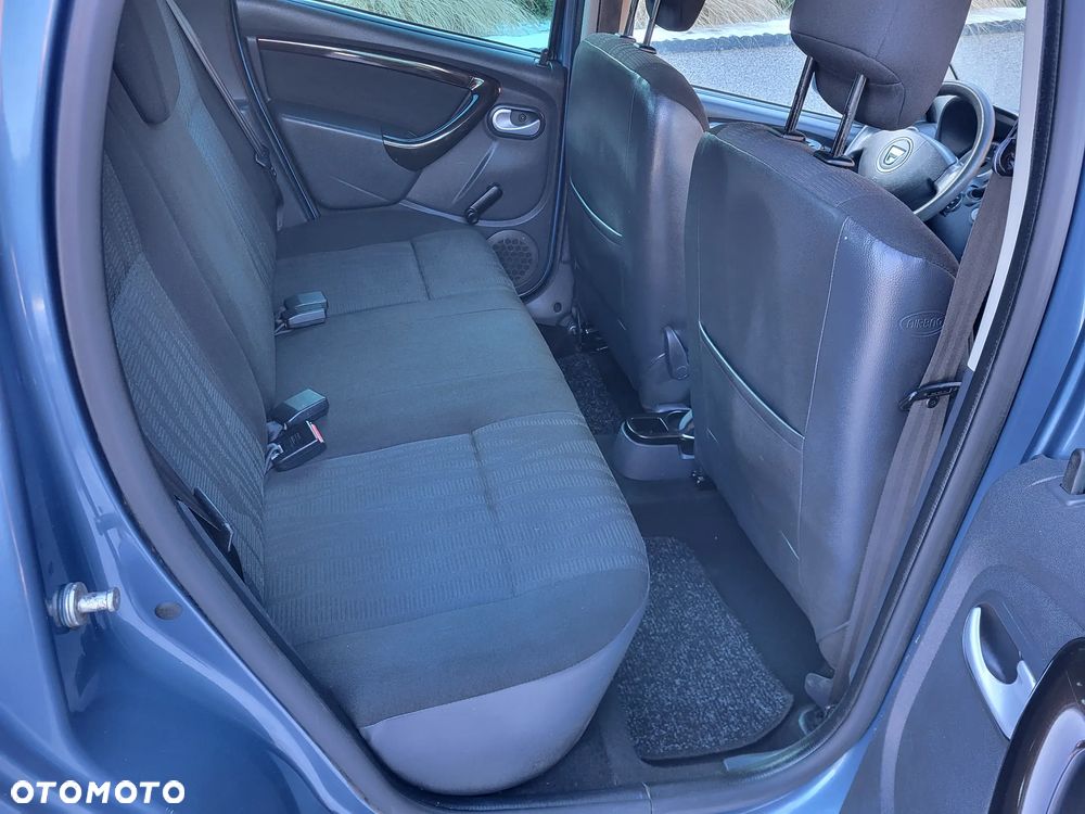 Dacia Duster 1.6 16V 4x2 - 12