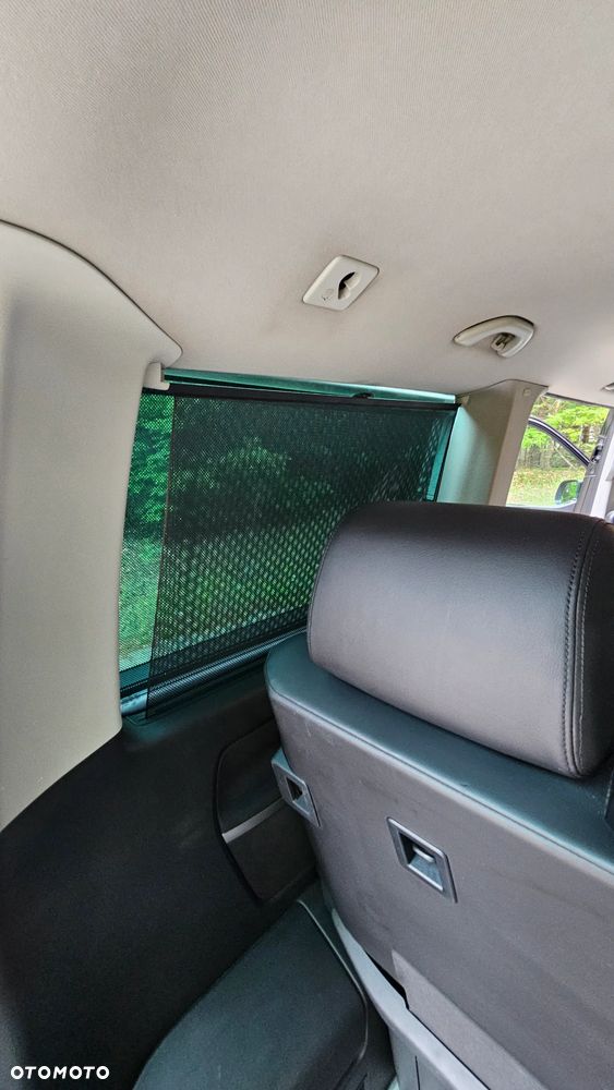 Volkswagen Multivan - 12