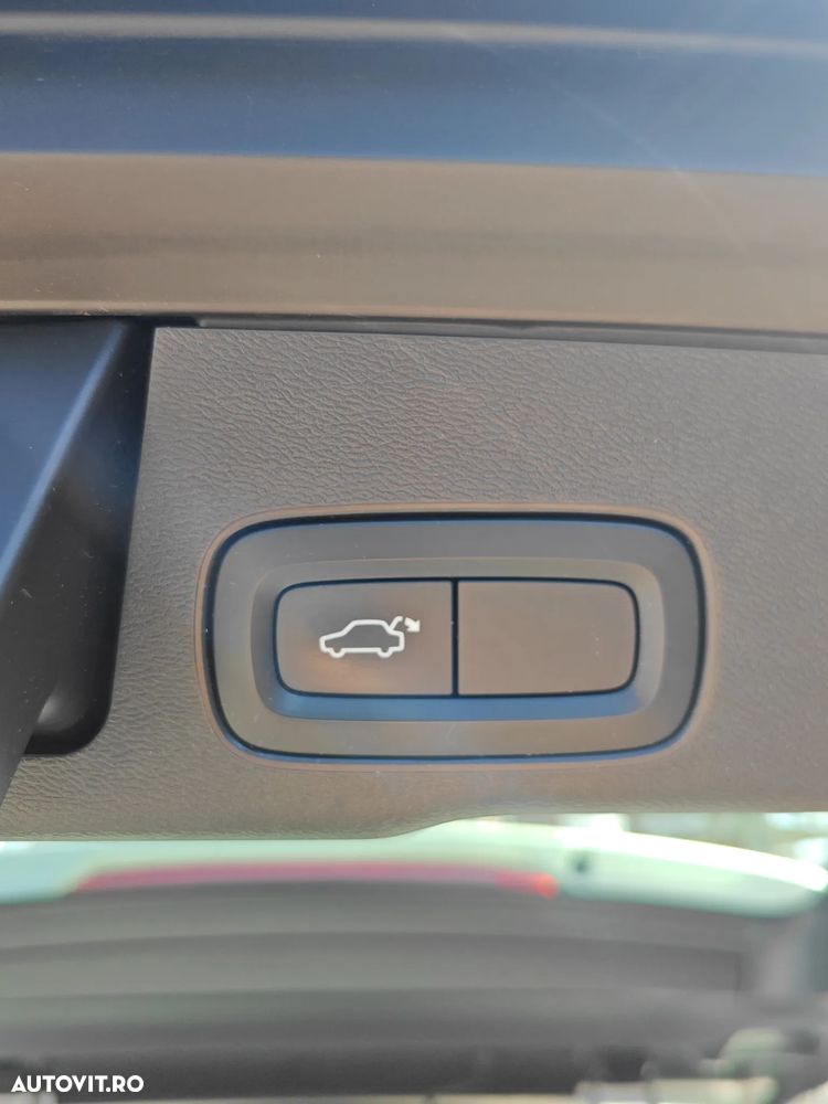 Volvo XC 60 - 41