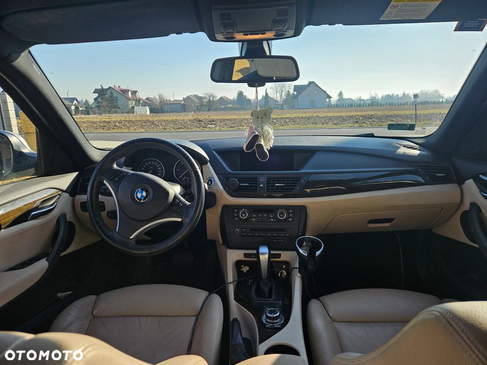 BMW X1 xDrive20d - 12
