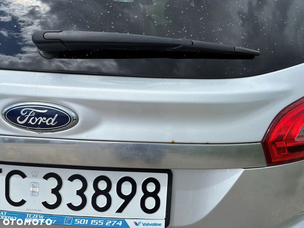 Ford S-Max - 13