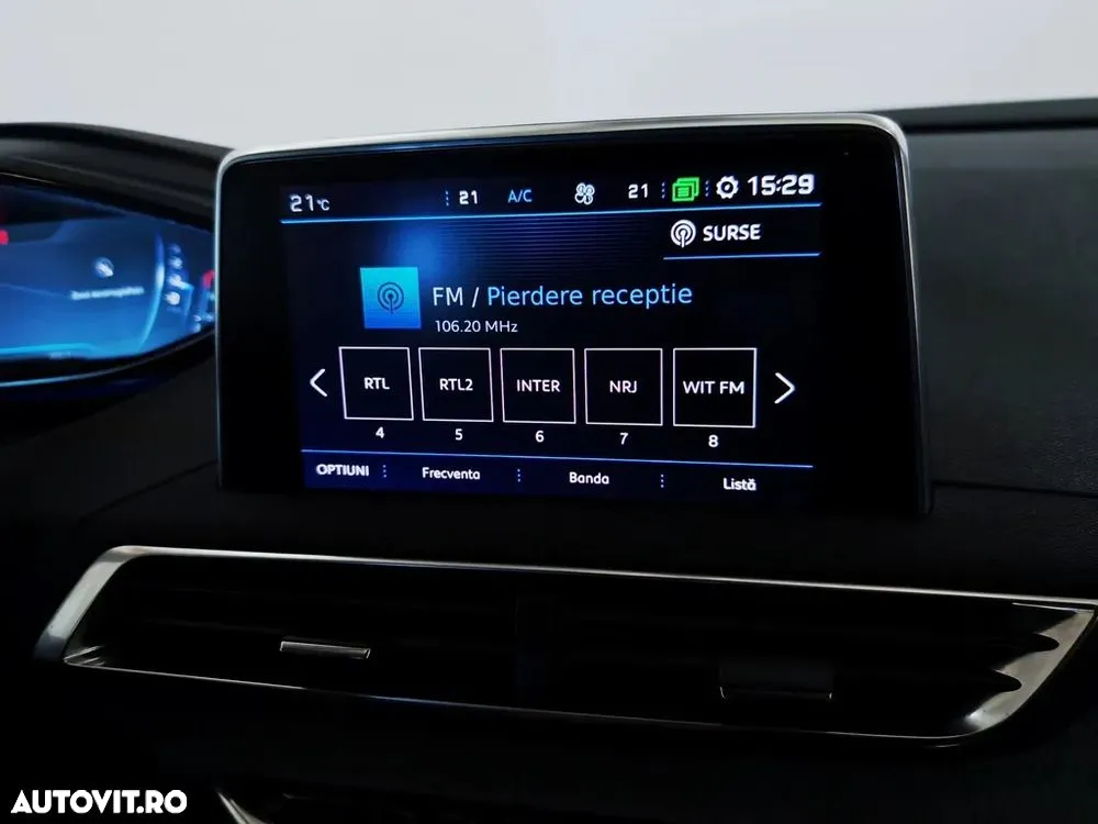 Peugeot 3008 1.2 PureTech S&S EAT8 Allure - 11