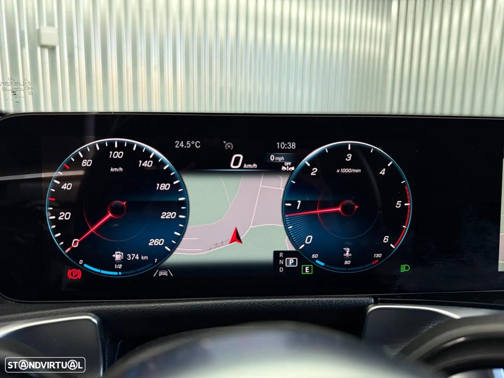 Mercedes-Benz GLB 180 d AMG Line - 20