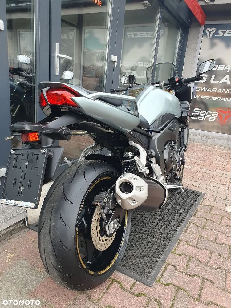 Yamaha FZ - 13