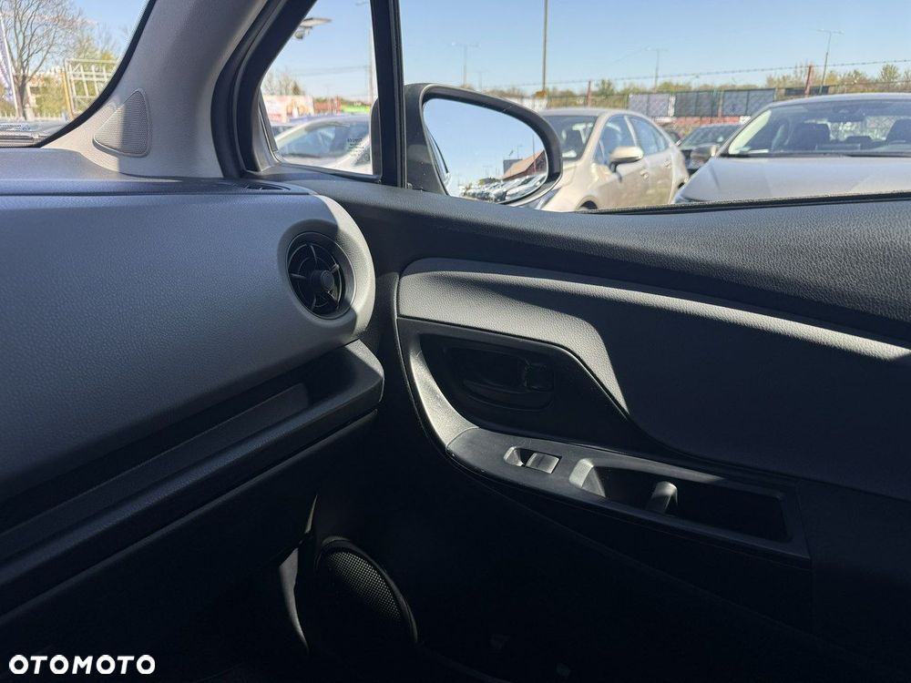 Toyota Yaris 1.5 Active - 23