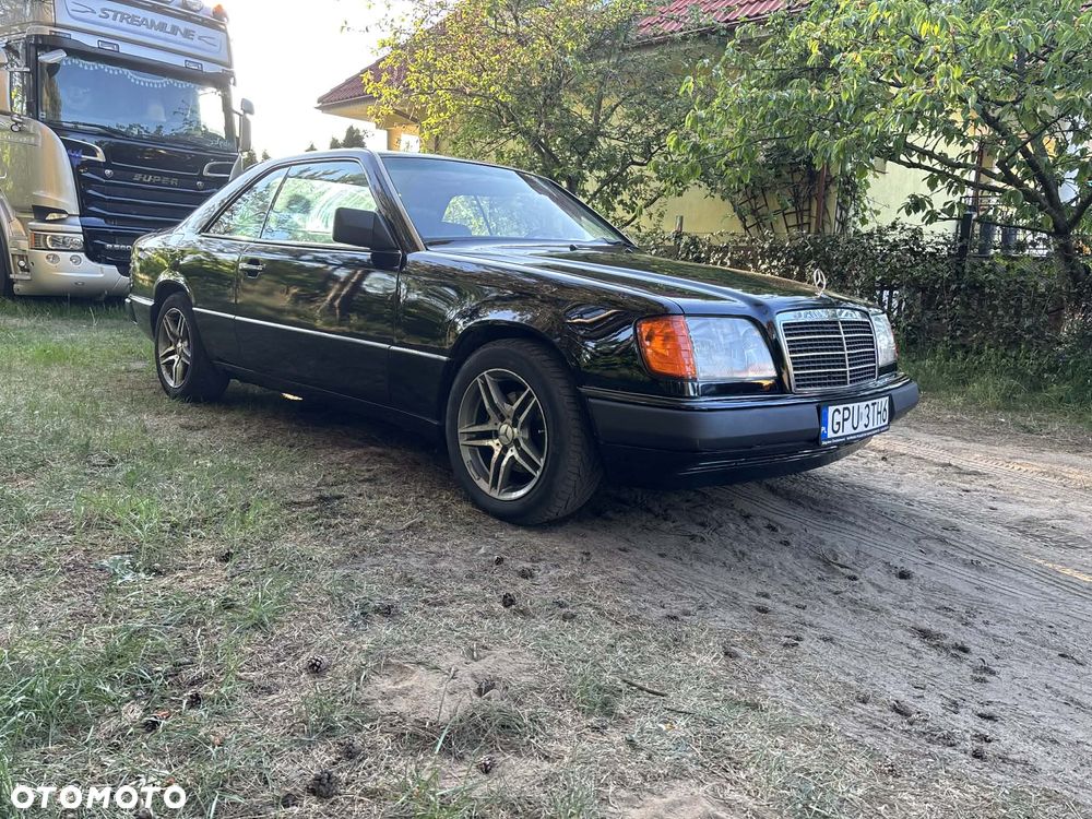 Mercedes-Benz W124 (1984-1993) - 1