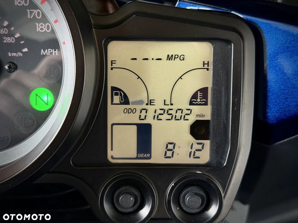 Yamaha FJR - 40