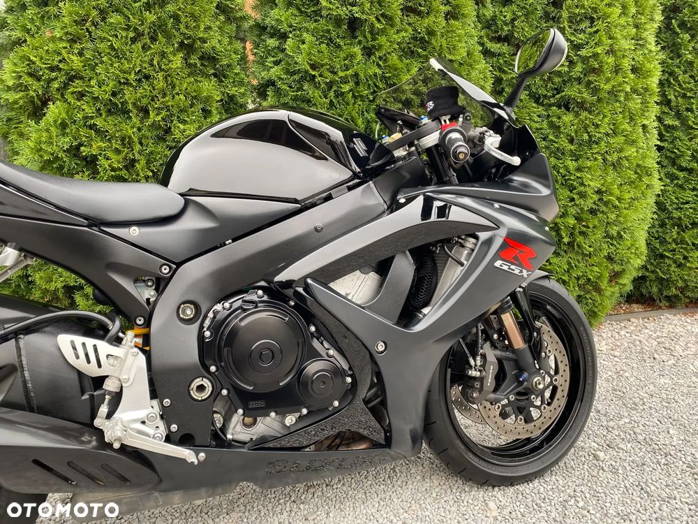 Suzuki GSX-R - 19