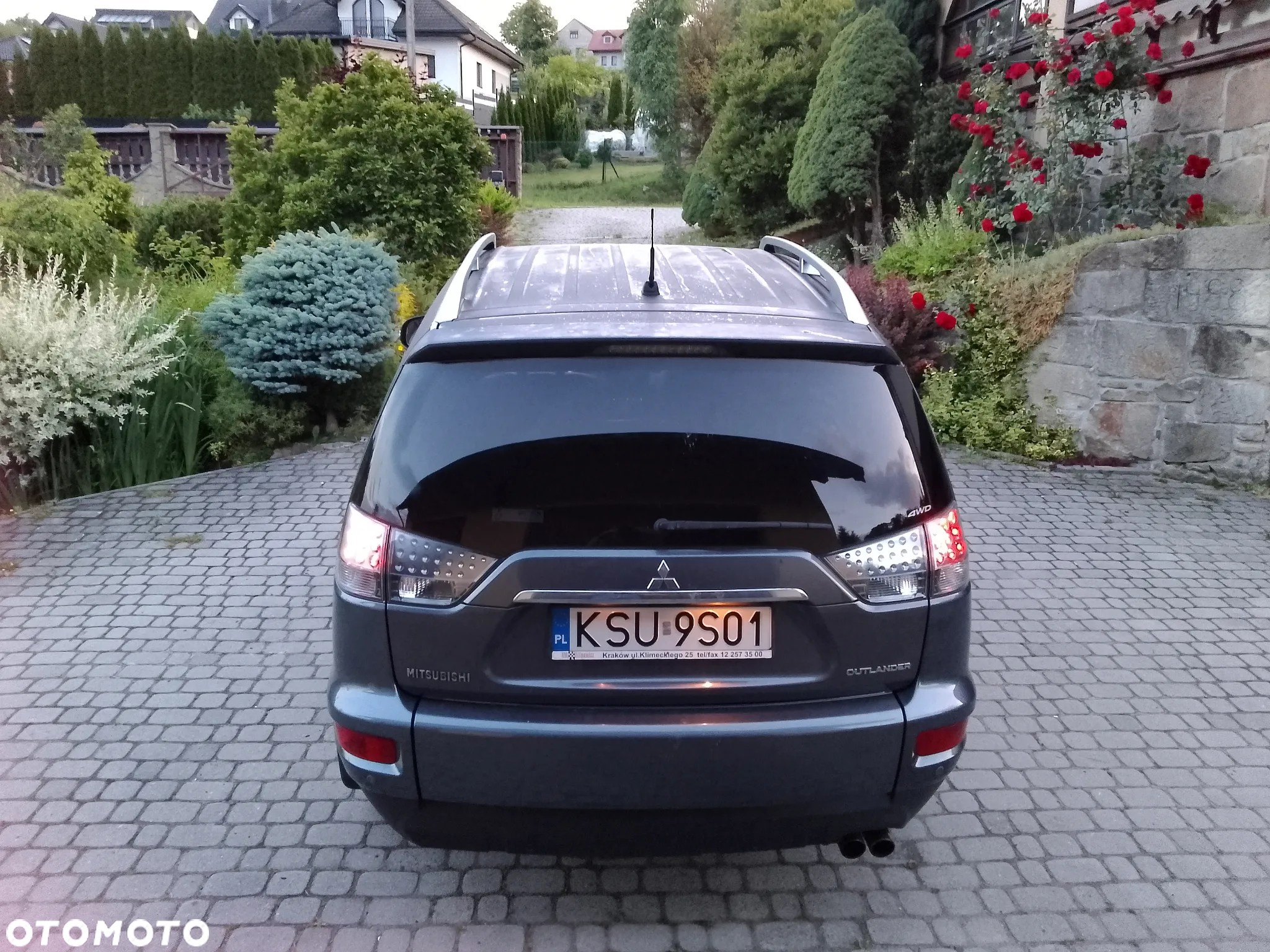 Mitsubishi Outlander 2.0 DID Intense + - 9