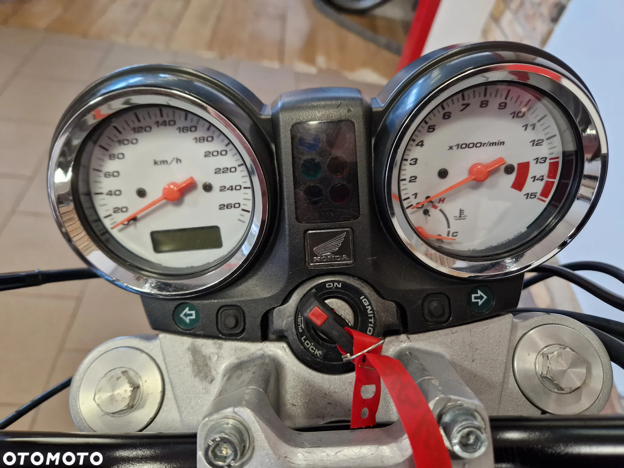 Honda Hornet - 29