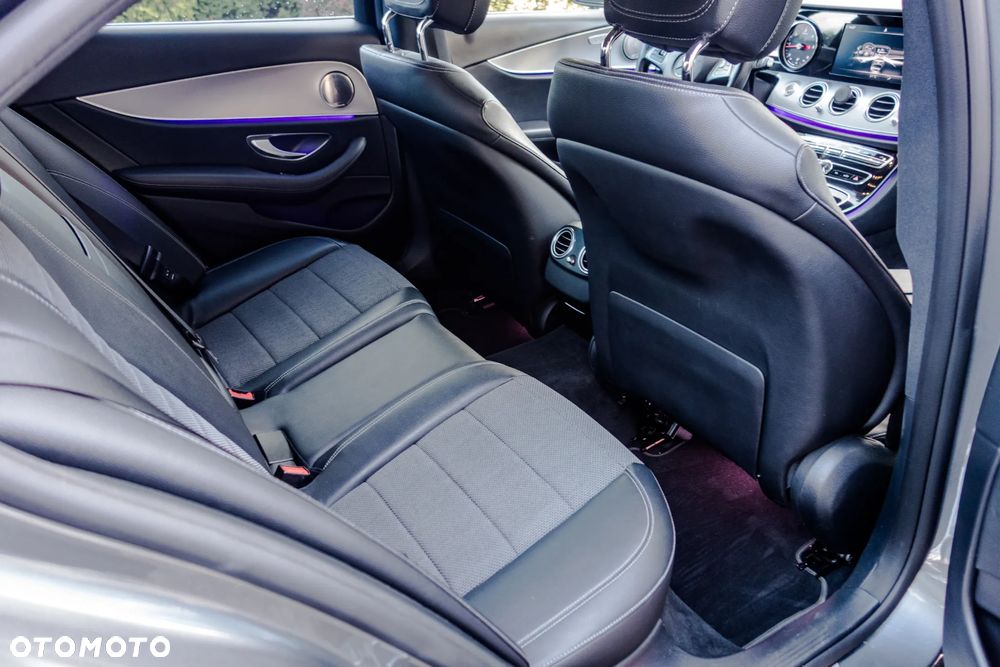 Mercedes-Benz Klasa E - 18