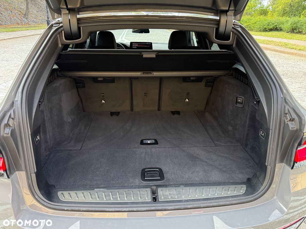 BMW Seria 5 520d M Sport Edition - 40