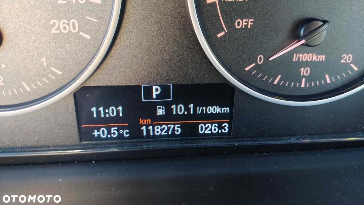 BMW X1 xDrive25i Sport Line - 35