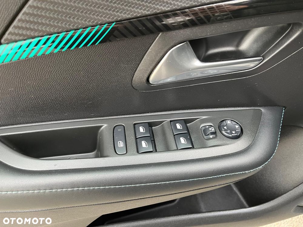 Peugeot 208 BlueHDi 100 Allure - 11