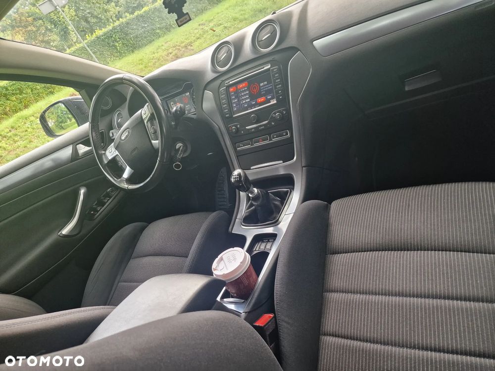 Ford Mondeo 2.0 TDCi Platinium X Plus (Titanium) - 33