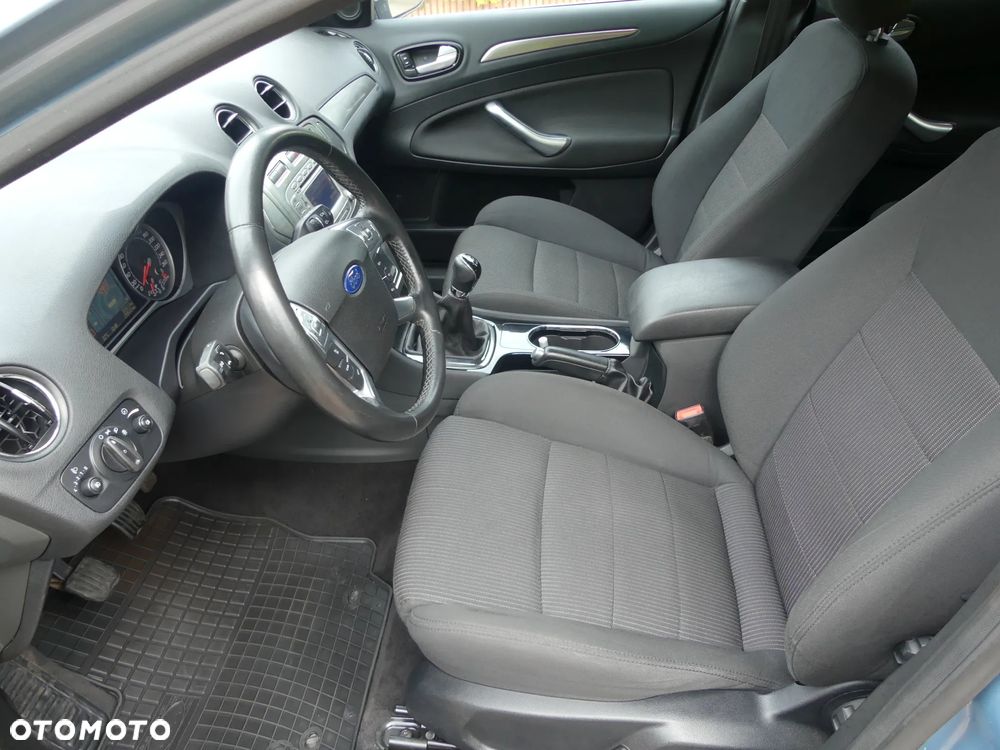 Ford Mondeo 2.0 Viva Titanium - 19