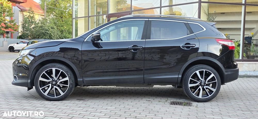 Nissan Qashqai 1.5 DCI TEKNA - 2