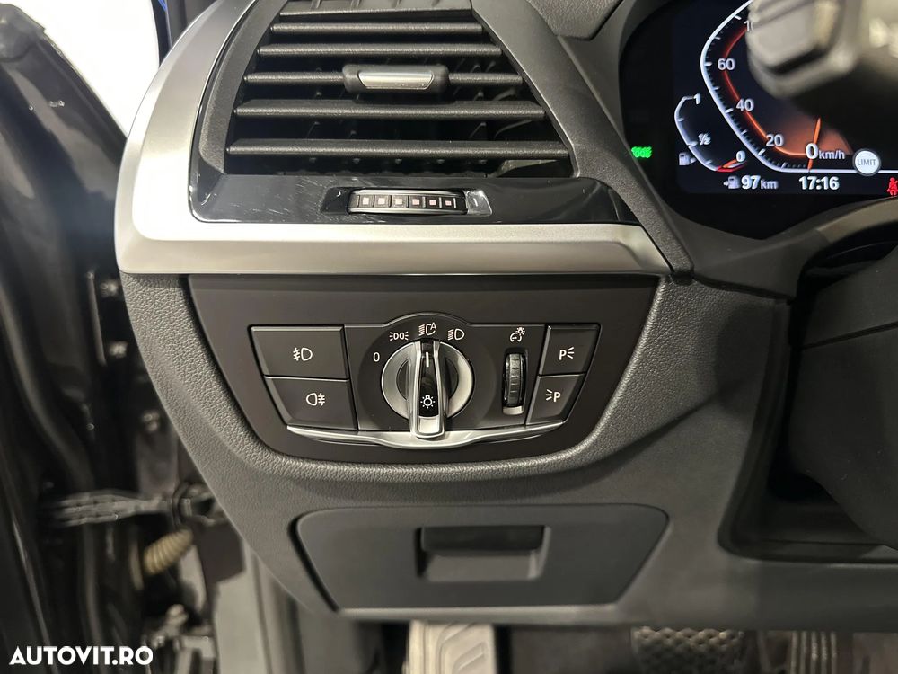 BMW X3 xDrive20i AT - 15