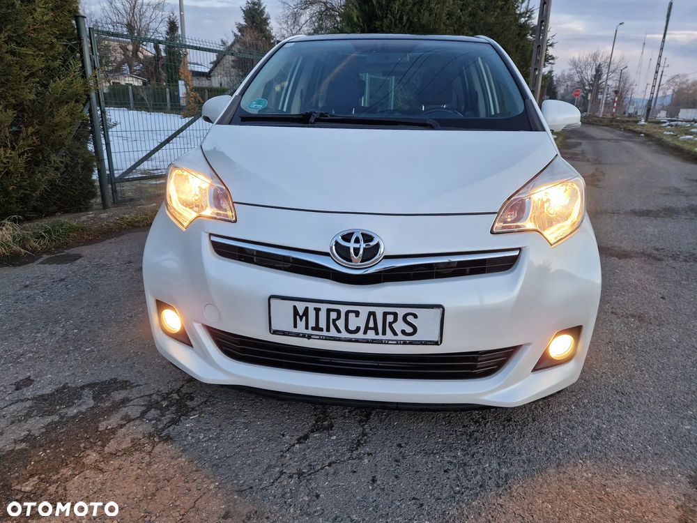 Toyota Verso S 1.33 Premium MS - 10