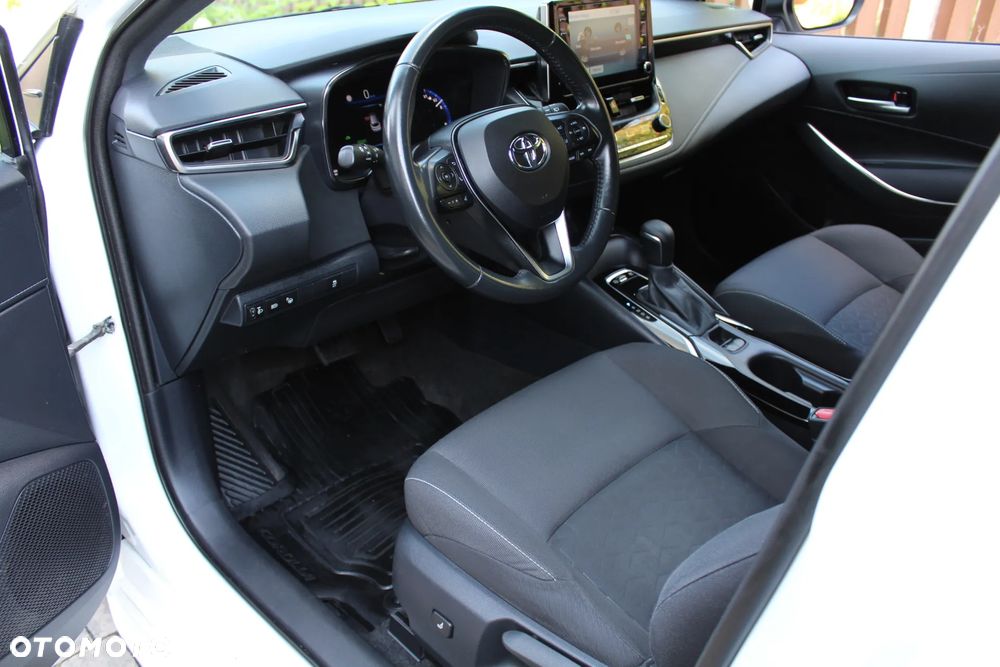 Toyota Corolla 1.8 Hybrid Comfort - 16