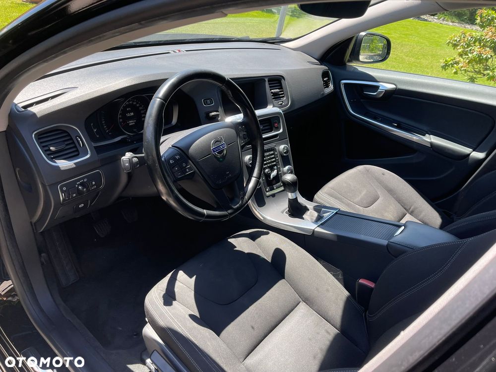 Volvo V60 D4 Edition - 6
